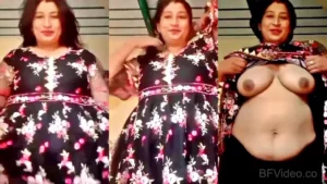 Beautiful Milf Showing Her Boobies