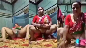 Bengali Boudi Sex Masturbation Using Water Bottle