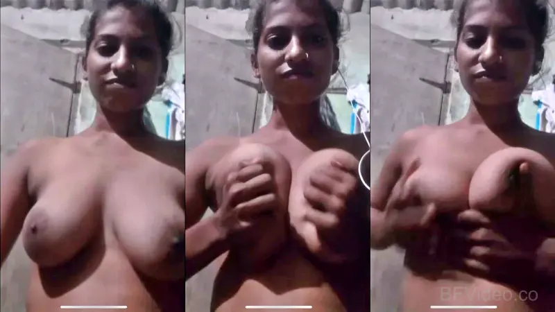Indian Girl Boobs Show To Boyfriend Viral Call