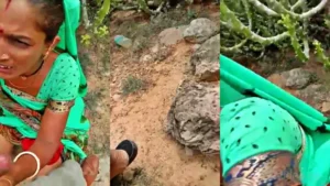 Local Dehati Randi Giving Blowjob In Woods