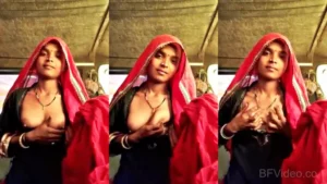 Sexy Cute Rajasthani Wife Displays Her Nude Boobs