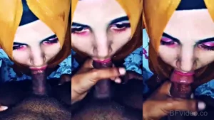 Sexy Desi Hijabi Girl Giving Blowjob Video