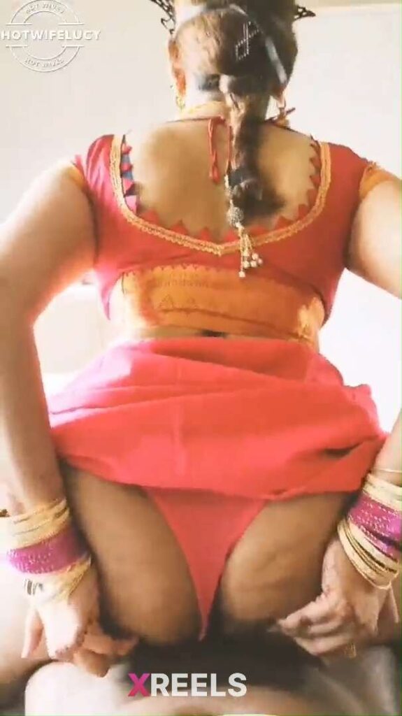 Thumbnail No 2 from Big Booby Blindfolded Babe Riding.