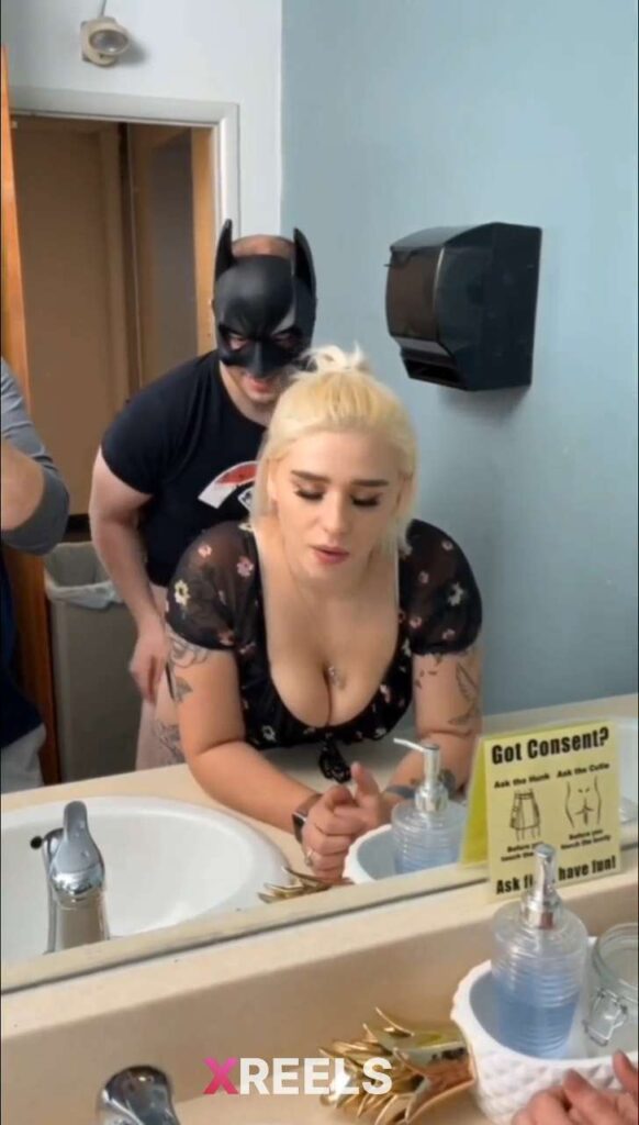 Thumbnail No 5 from Cuckold Hubby Letting Stranger Met Through Tiktok Bang His Wife.