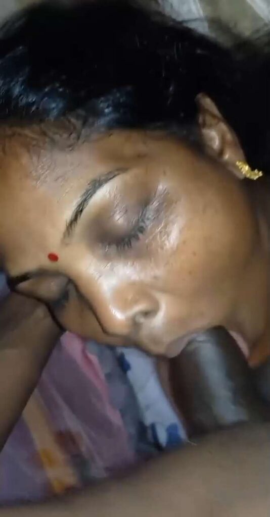 Thumbnail No 10 from Neighbor Aunty Giving Blowjob In Tamil Sex Video.