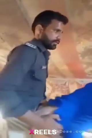 Thumbnail No 9 from Pakistani Officer Fucking Randi.