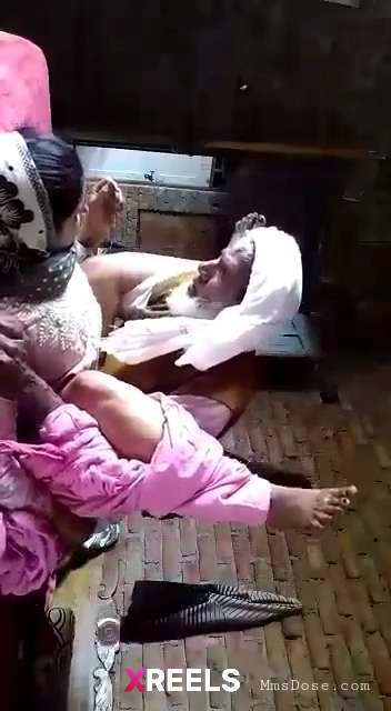 Sasur Fucking His Bahu