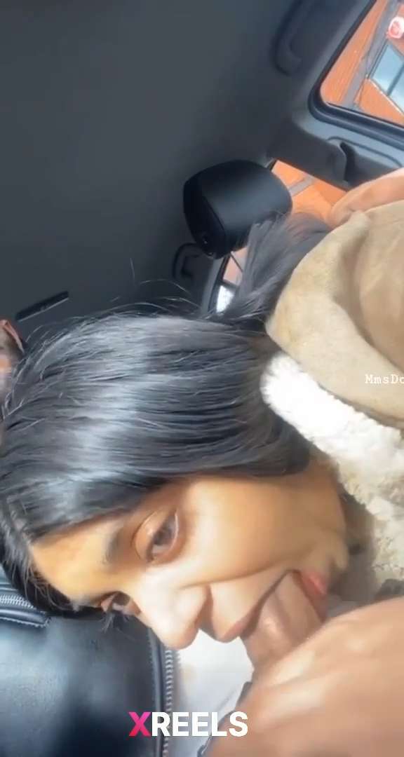 Sexy Babe Giving Sloppy Blowjoband Fucking