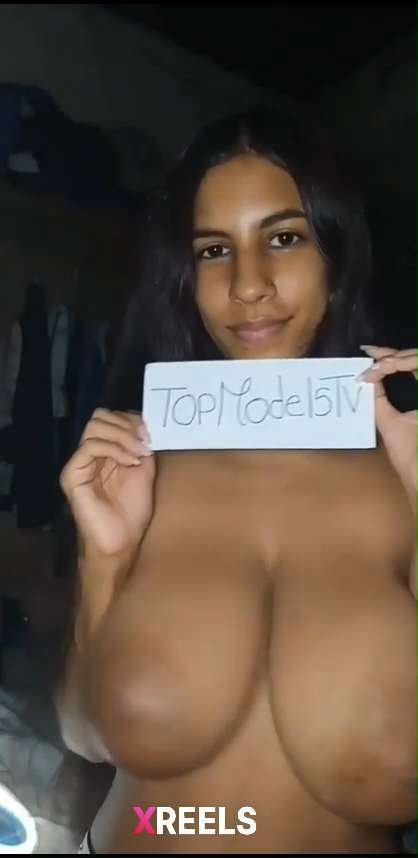Sexy Girl With Hanging Busty Huge Boobs Showing Her Assets 1i