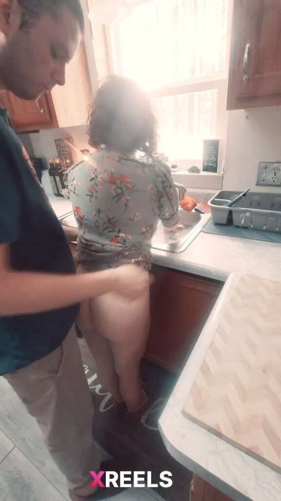 Thumbnail No 4 from Sexy Wife Quick Fucking In Kitchen.