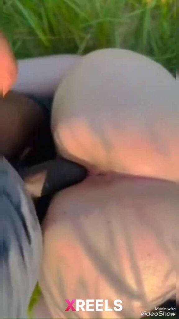 Thumbnail No 11 from Young Naughty Girl Fucked In A Field By Black Dude Met On FB.