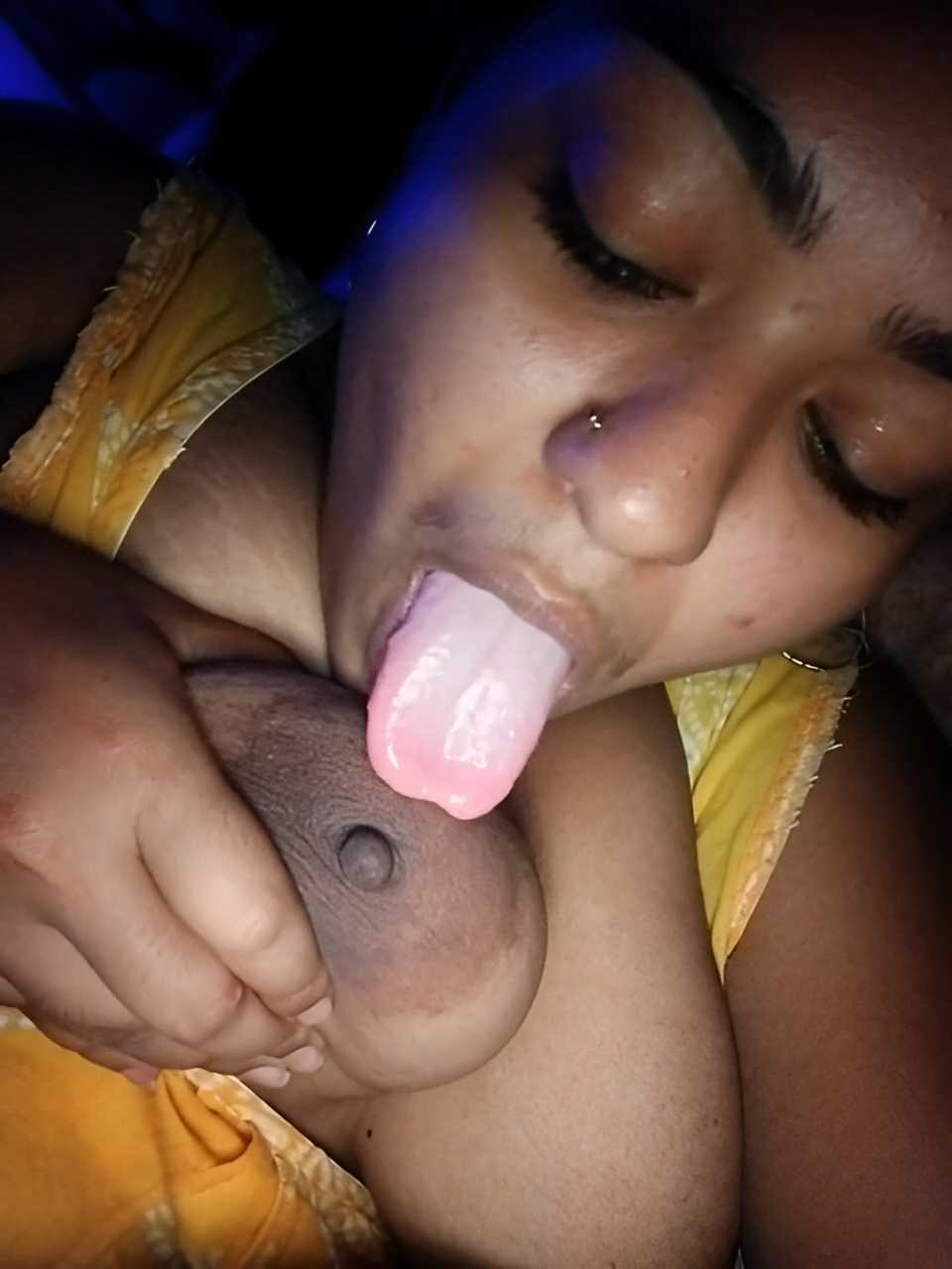 Bengali Girl Licking Boobs At Night Viral MMS - Thumbnail 2