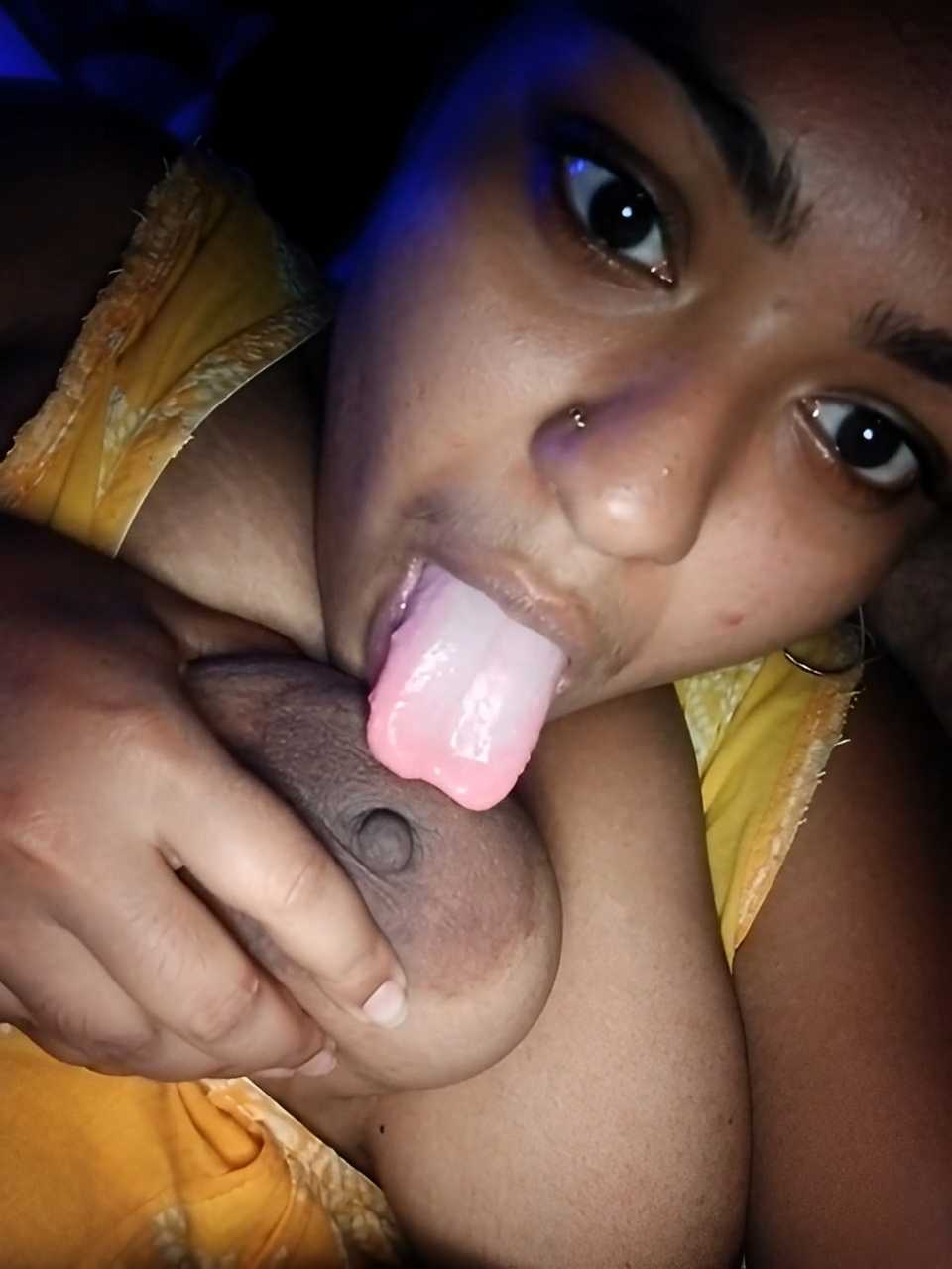 Bengali Girl Licking Boobs At Night Viral MMS - Thumbnail 9