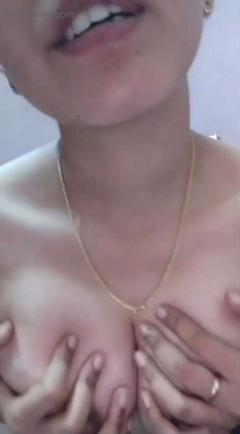 Big Ass Mallu GF Part 2: Making Nude Video With Dirty Talks and Boob Pressing - Thumbnail 4