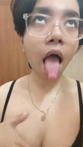 Big Ass Teen Shaking Booty In The Bathroom