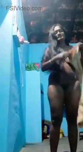 Dehati Mallu Aunty Going Nude On Camera - Thumbnail 9