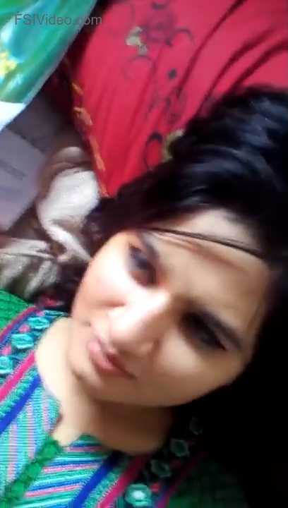 Viral MMS of a Bengali Cute Student and Teacher with Audio - Thumbnail 9