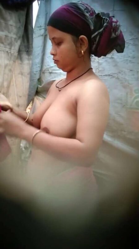 Thumbnail No 6 from Beautiful Village Wife Topless Bath Recorded Secretly Video.