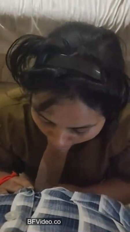 Thumbnail No 2 from Busty Indian Girl Blowjob To Manager In Hotel Video.