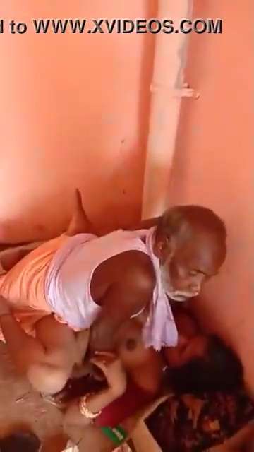 Dehati Mature Guy Sex With A Village Slut