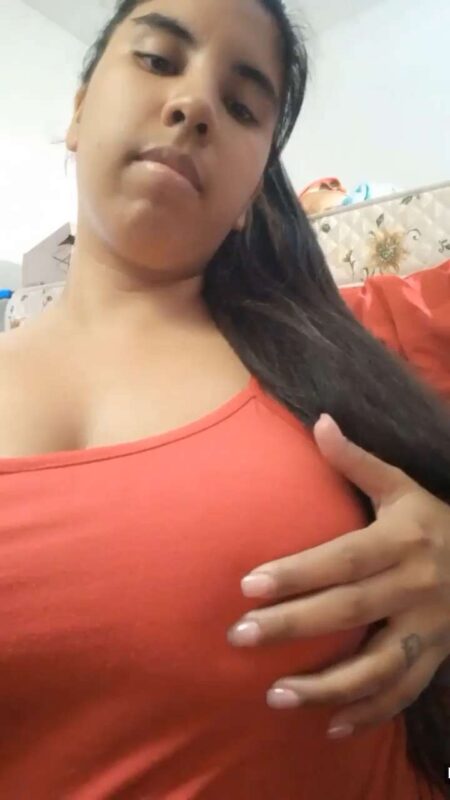 Thumbnail No 1 from Desi BBW Girl Shows Her Big Melons Video.
