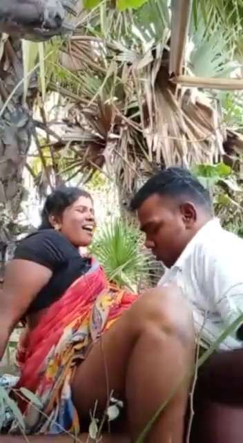 Desi Couple Hot Sex Under Tree