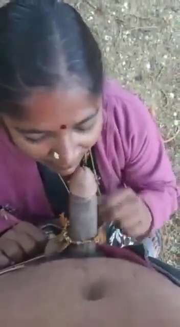 Desi Indian Slut Giving Blowjob Outdoors