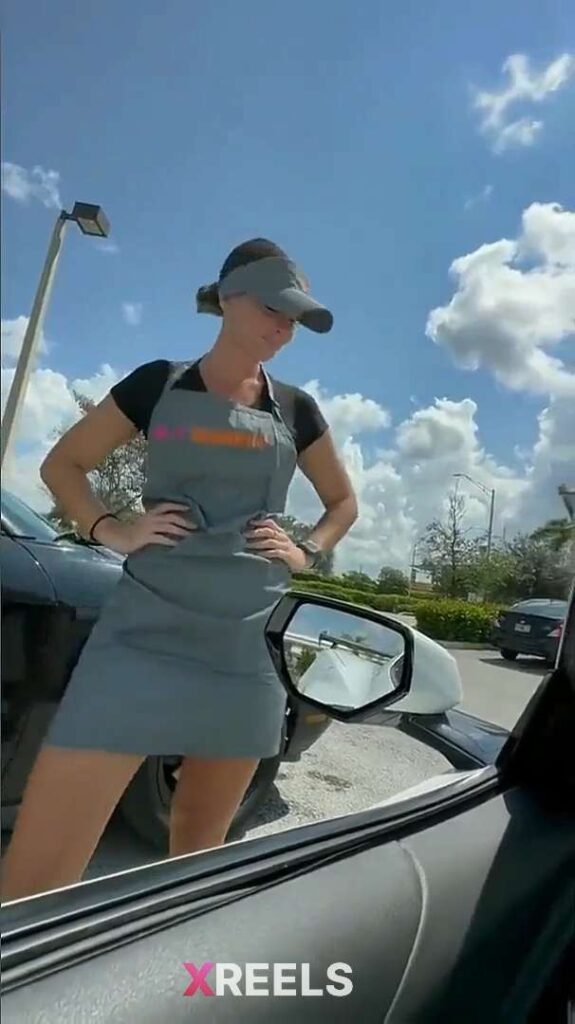 Thumbnail No 5 from Dunkin Donuts Working Girl Banged In The Car By Rizz Black Customer.