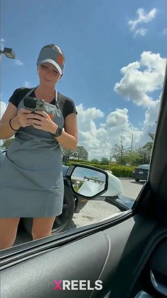 Thumbnail No 7 from Dunkin Donuts Working Girl Banged In The Car By Rizz Black Customer.