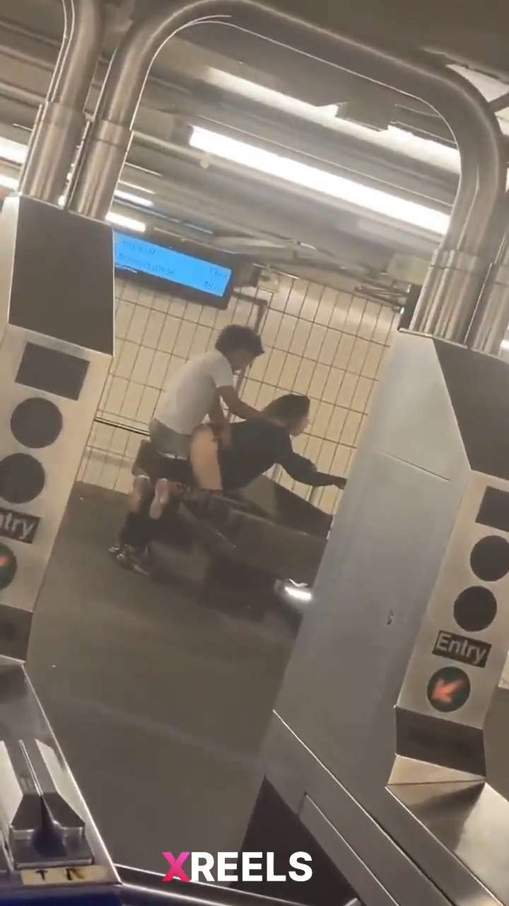 Fucking On Station
