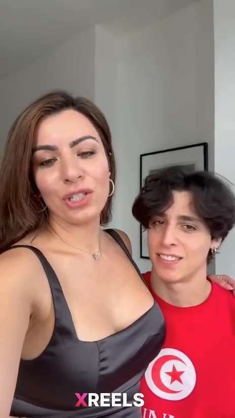 Guy Seducing And Fucking Hot Married Sugar Milf
