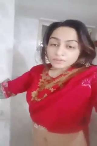 Horny Pakistani Wife Displaying Her Round Boobs With Puffy Nipples