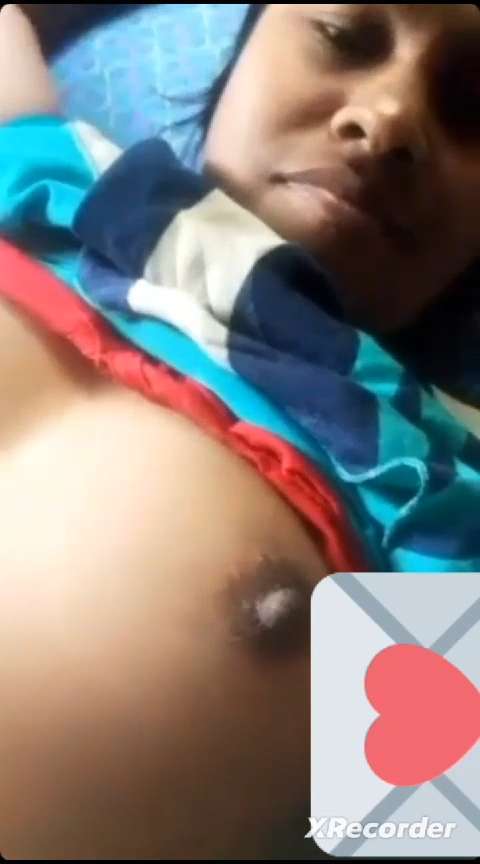Horny Village Bhabhi Viral Boob Show To Lover
