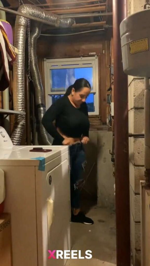 Thumbnail No 10 from Hot Milf Fucked By Construction Guy.