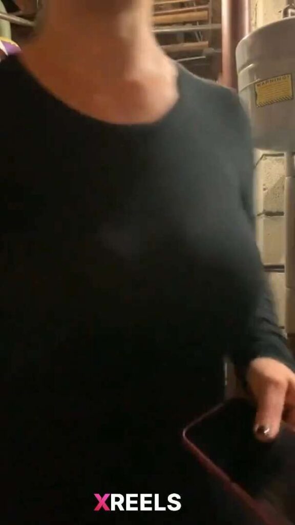 Thumbnail No 12 from Hot Milf Fucked By Construction Guy.