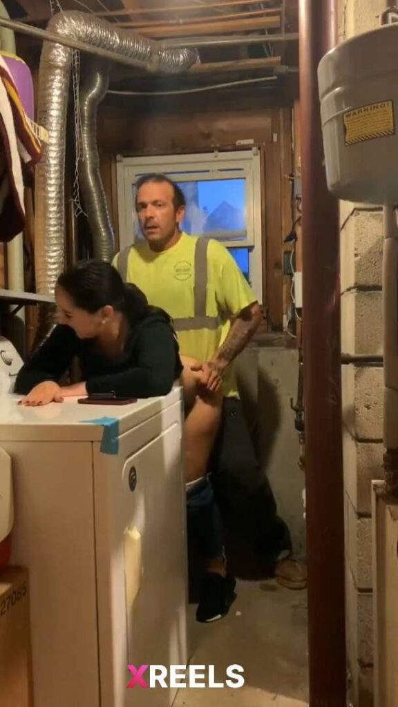 Thumbnail No 5 from Hot Milf Fucked By Construction Guy.