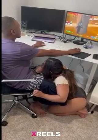 Impotent Guy Watching And Recording His Girl Sucking Off Black Friend While Playing Fortnite