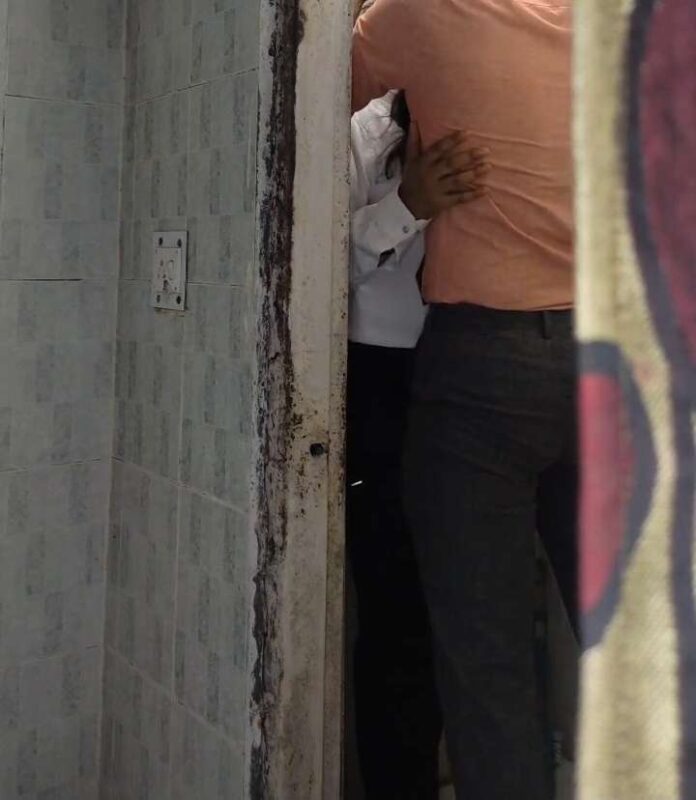 Thumbnail No 3 from Indian Hidden Sex Video Of Girl Giving Blowjob Video.