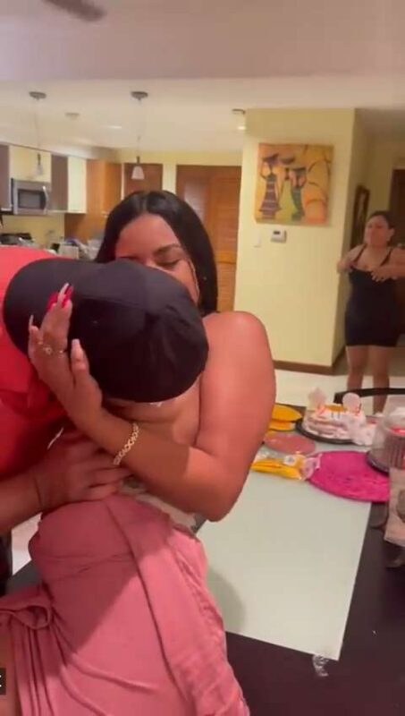 Thumbnail No 7 from Indian Sardarji Sucking Boobs Of Foreign Girl Video.