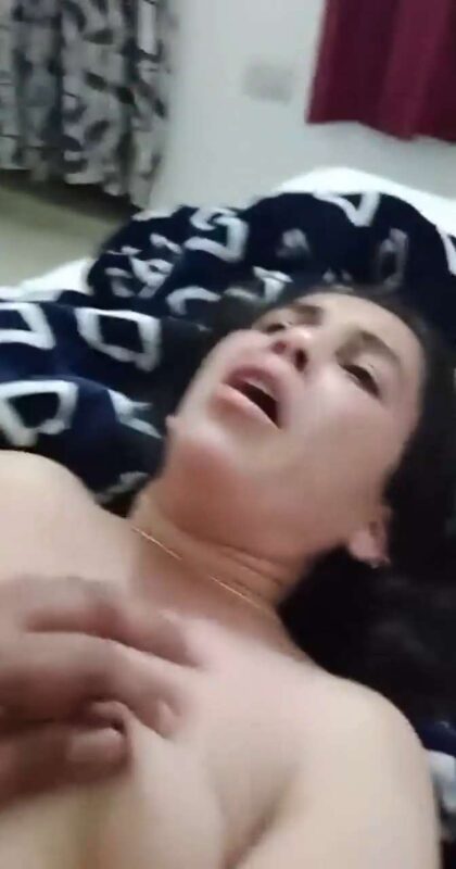 Thumbnail No 1 from Indian Virgin Pussy Fucked First Time Sex Mms Video.
