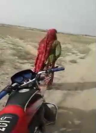 Local Dehati Slut Outdoor Pussy Fucking MMS