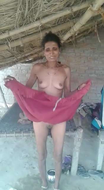 Mature Dehati Wife Displaying Her Private Body Parts