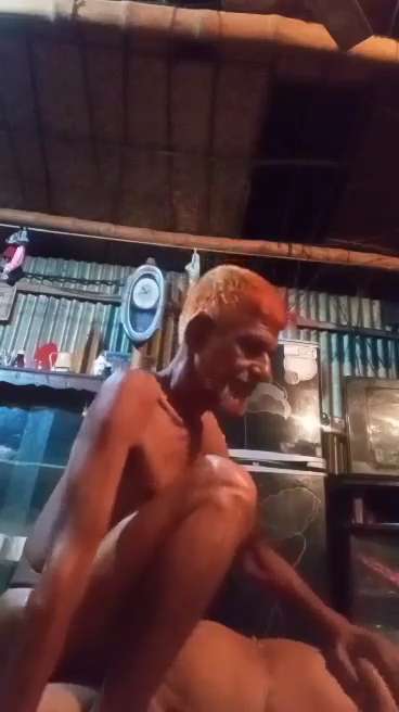 Bangladeshi Sasur Fucking His Bahu (Old Age Chacha)