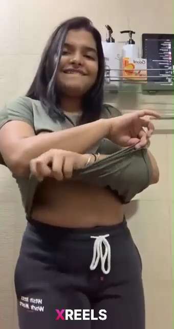 NRI Desi Busty Babe Sending Teasing Videos To BF 2