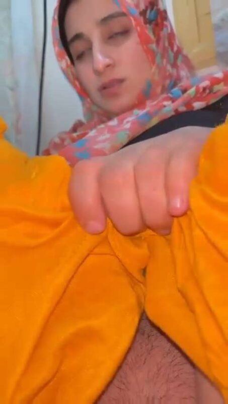 Thumbnail No 9 from Paki Wife Puffy Pussy Fingering Fsi Sex Video.