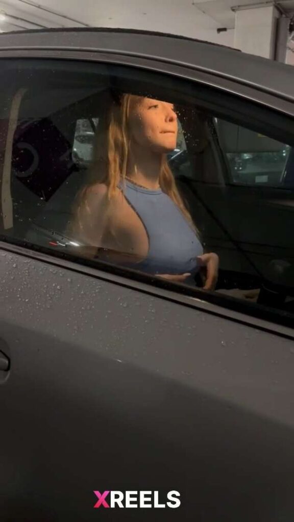 Thumbnail No 11 from Stranger Catching Hot Girl Changing In The Car.