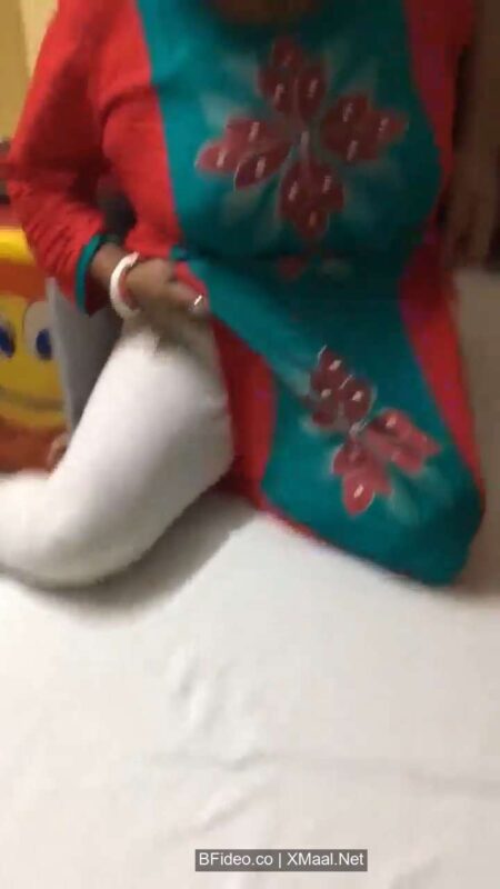 Thumbnail No 1 from Watch This Big Booby Bengali Wife In Topless Exposure Video.