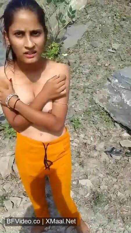 Thumbnail No 9 from White Boobs Girl Viral Xxx Indian Outdoor Video.