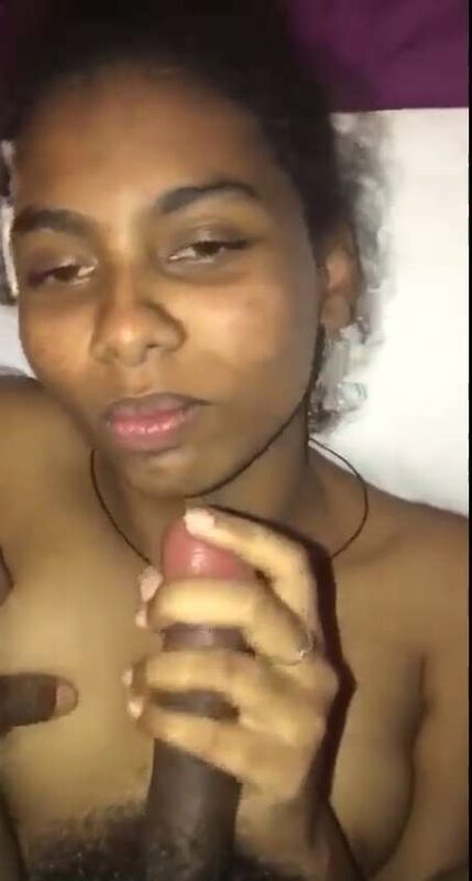 Thumbnail No 7 from Wounded Srilankan Girl Sucking Dick Of His Hubby.