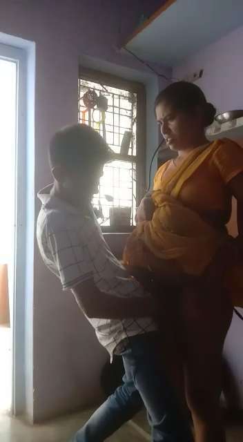 Young Devar Fucking Bhabhi In The Kitchen While She Cooks